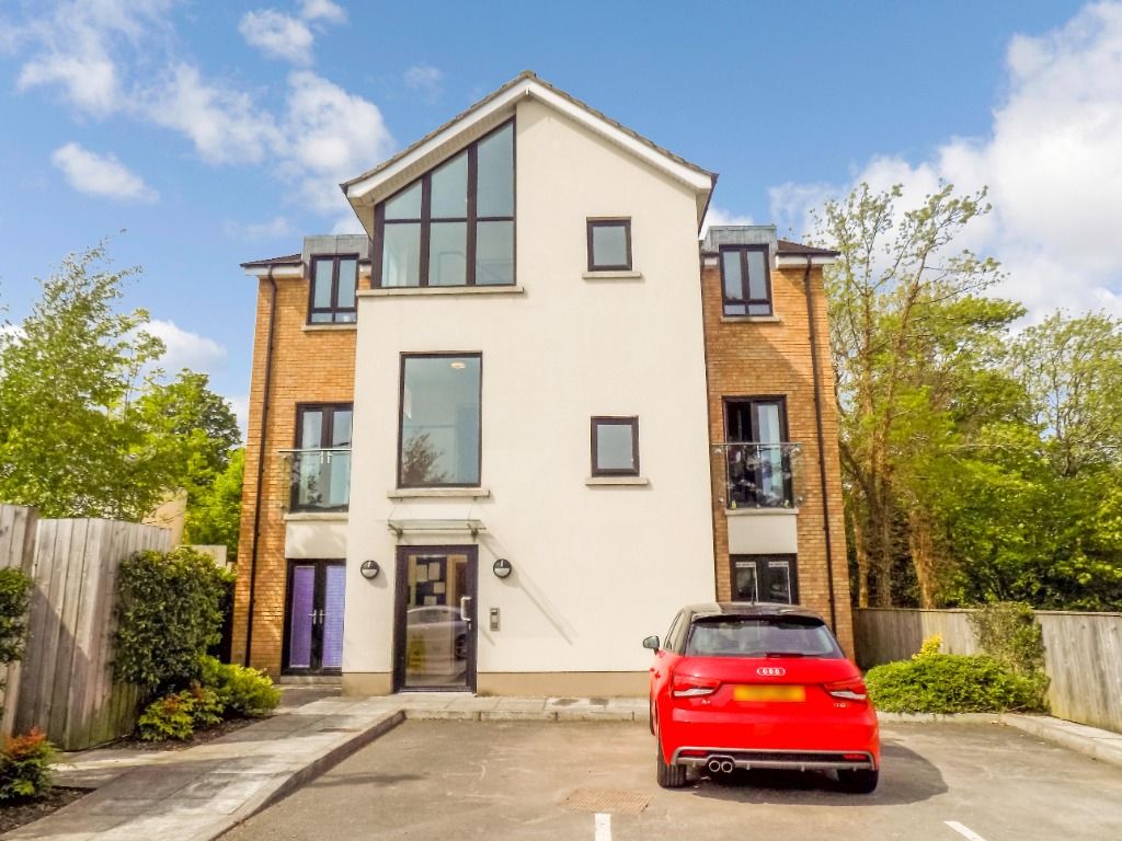 2 bed flat to rent in Ballynahinch Road, Lisburn BT27, £695 pcm Zoopla