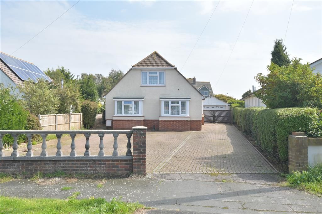 4 bed property for sale in Haslemere Gardens, Hayling Island, Hampshire
