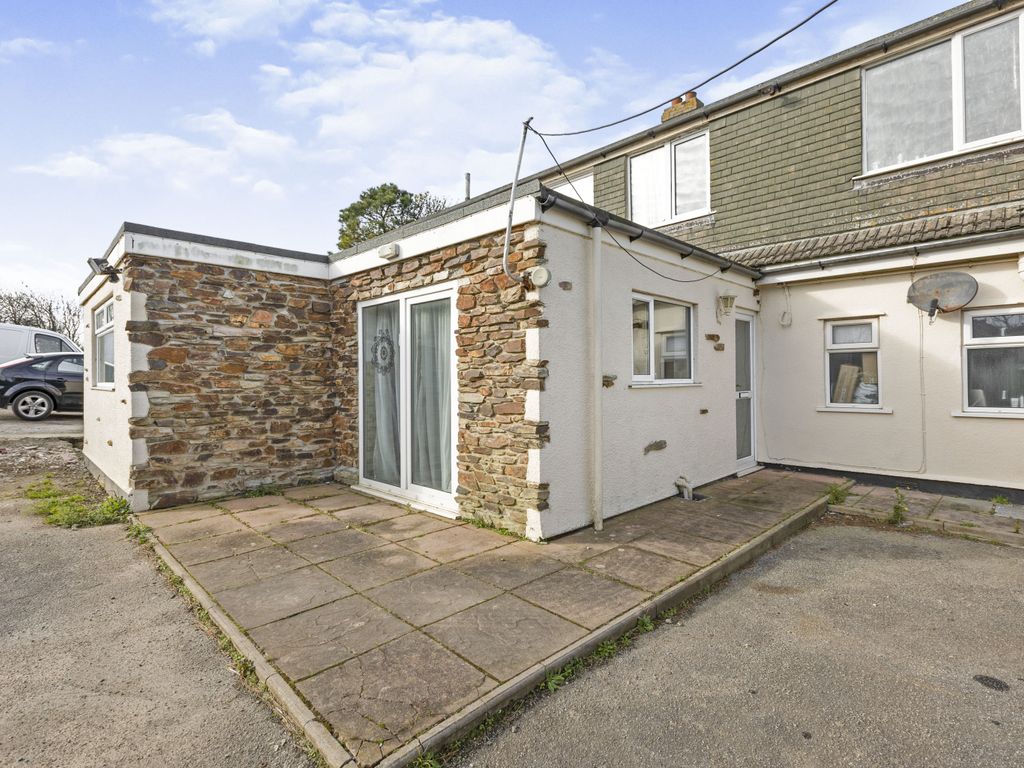2 bed flat for sale in West Point, Higher Trencreek, Newquay, Cornwall