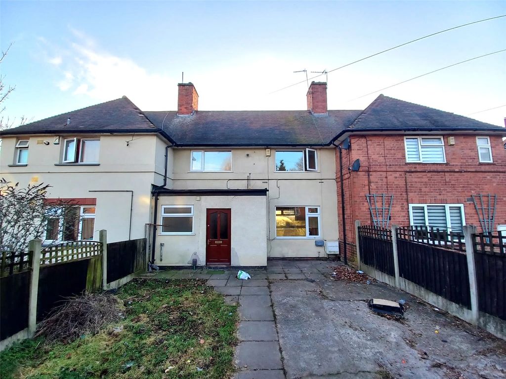3 bed terraced house for sale in Roker Close, Nottingham