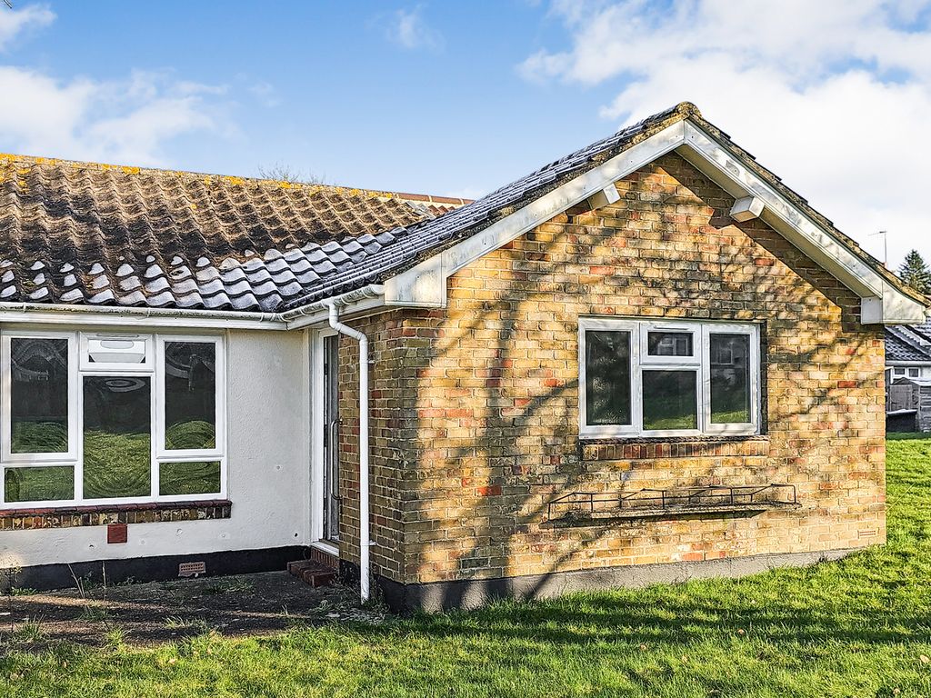 2 bed bungalow for sale in Scott Close, Kings Somborne, Stockbridge