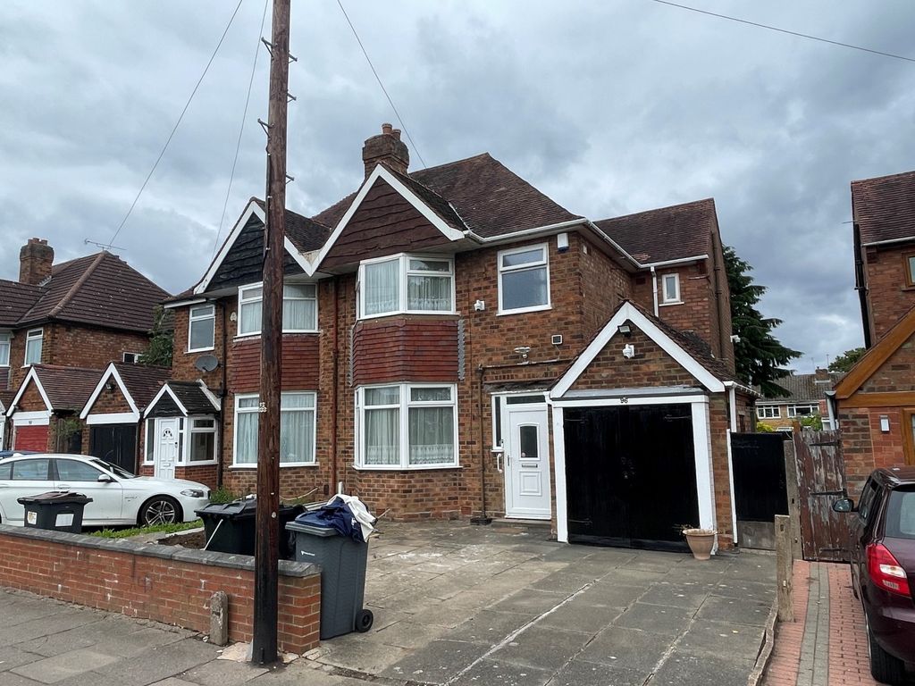 3 bed semidetached house to rent in School Road, Warstock, Birmingham