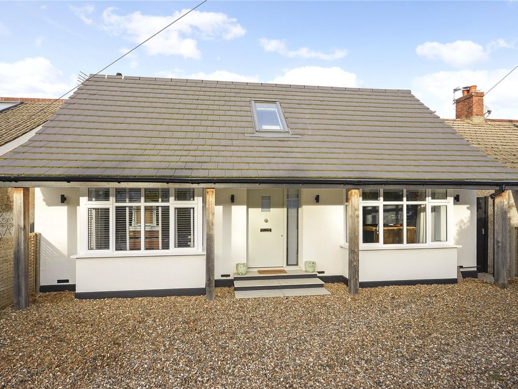 3 bed bungalow for sale in Beech Way, Epsom, Surrey KT17 Zoopla