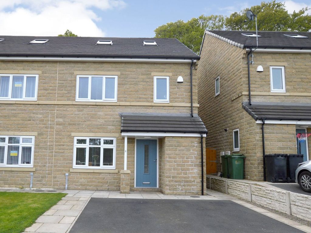Farnley Park View, Leeds, West Yorkshire LS12