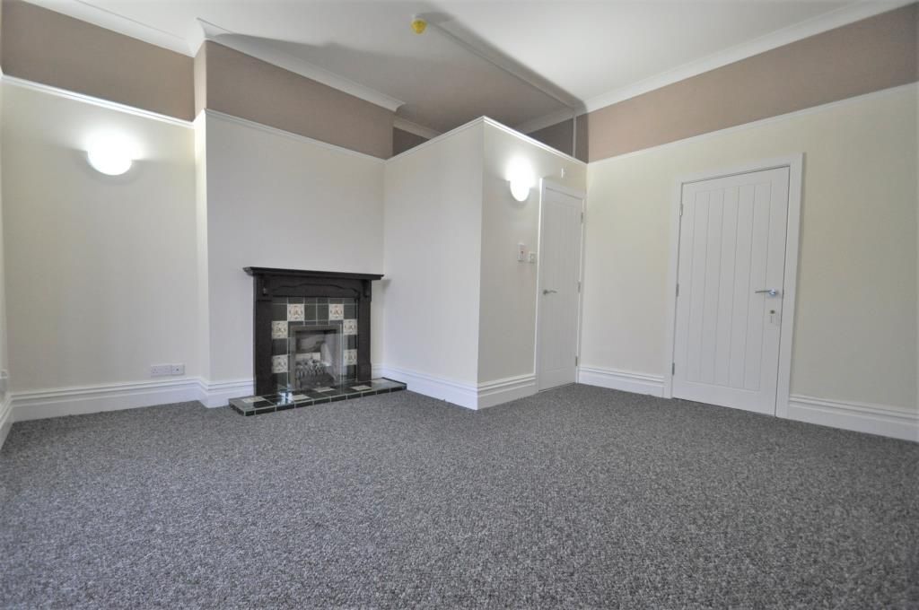Room to rent in Knaresborough Road, Harrogate, North Yorkshire HG2, £