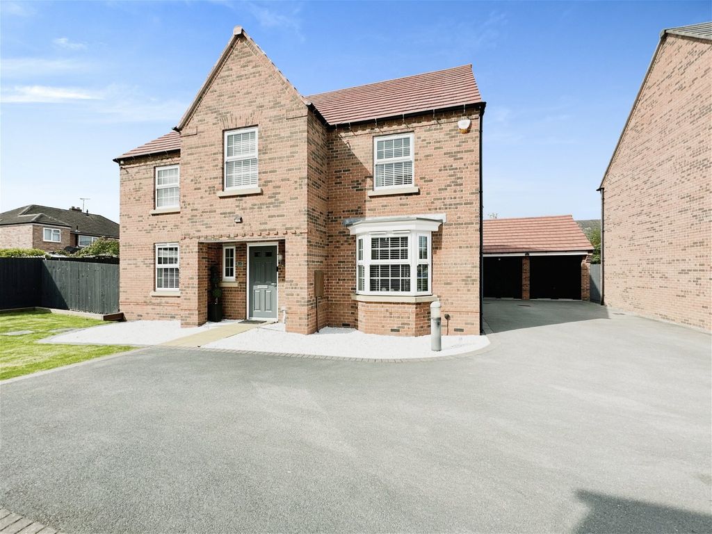 4 bed detached house for sale in Forest House Lane, Leicester Forest