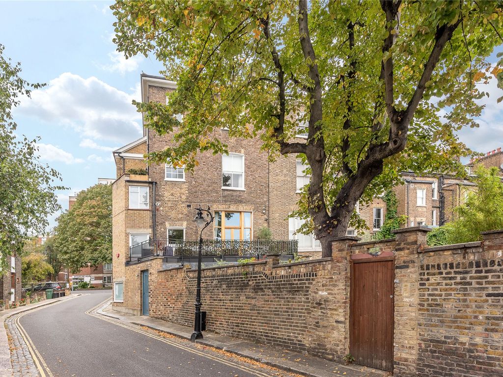 Kingstown Street, Primrose Hill, London NW1