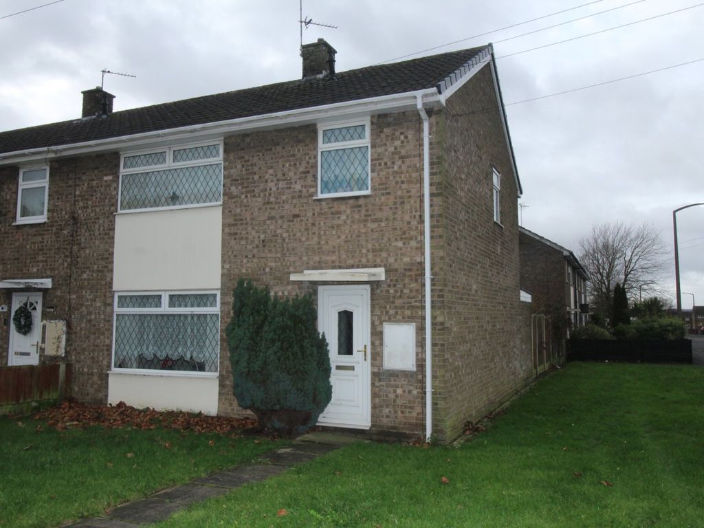 3 bed end terrace house for sale in Radburn Road, New Rossington
