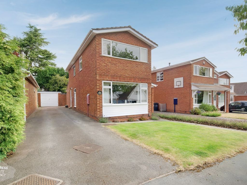 4 bed detached house for sale in Rydal Avenue, Loughborough LE11 Zoopla