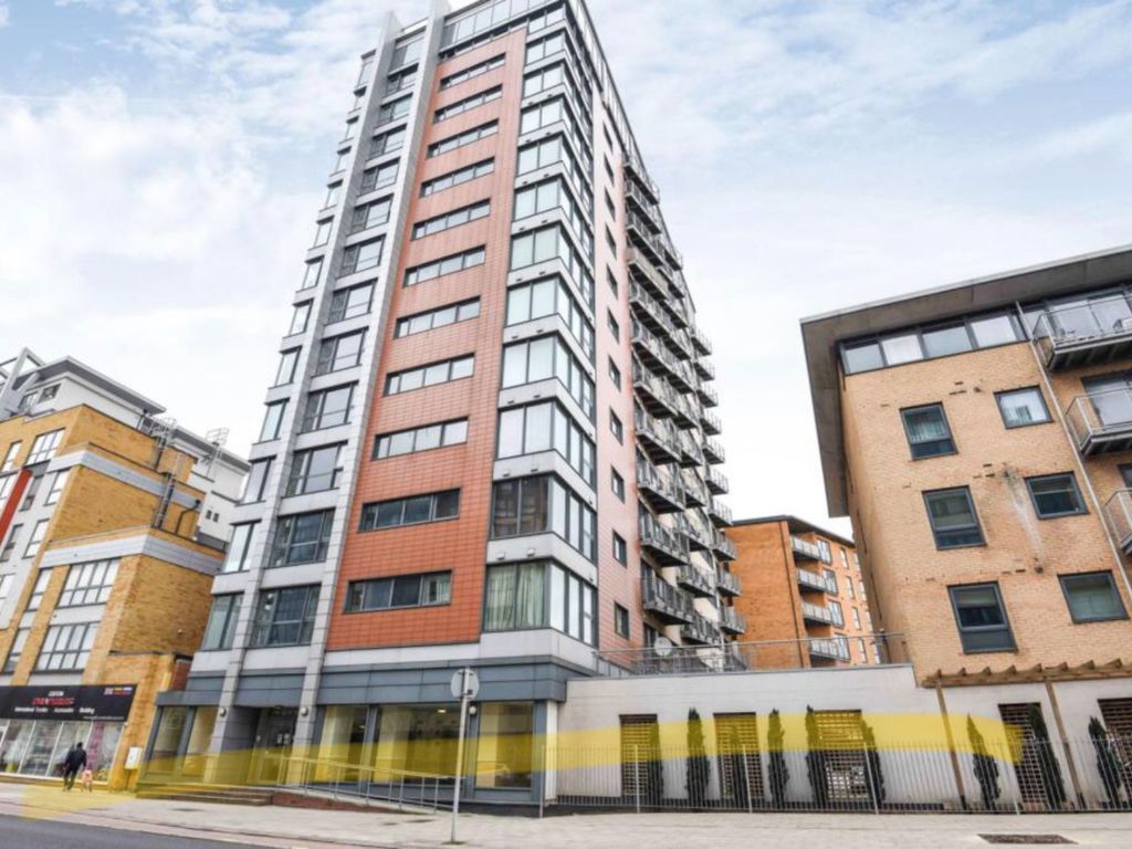 1 bed flat for sale in Eastern Avenue, Ilford IG2 Zoopla