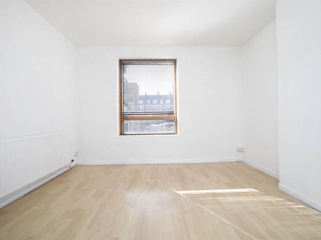 1 bed flat for sale in Morecambe Street, London SE17, £300,000 Zoopla