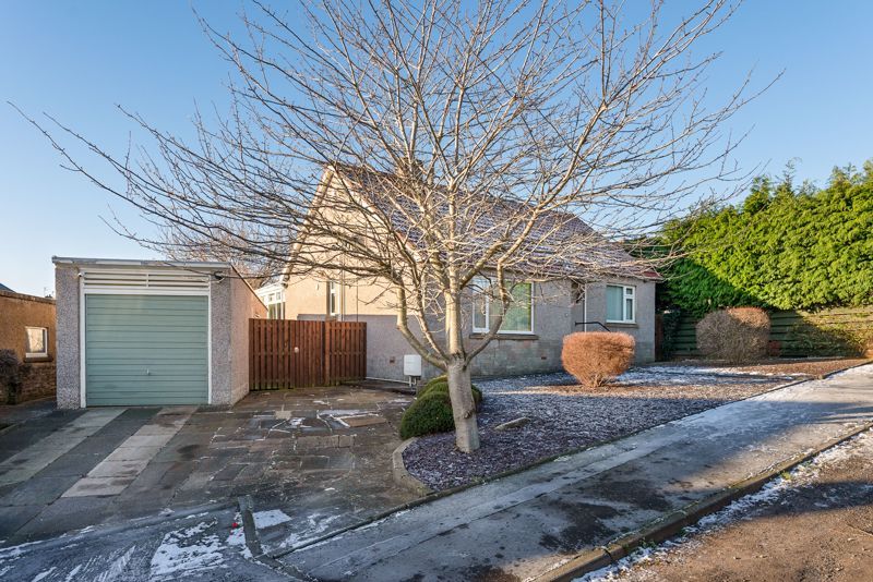 3 bed detached bungalow for sale in Viewbank Avenue, Bonnyrigg, Midlothian EH19 Zoopla