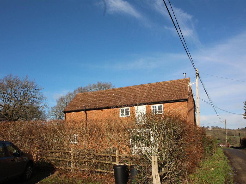 3 bed detached house to rent in Bowzell Green, Weald, Sevenoaks TN14