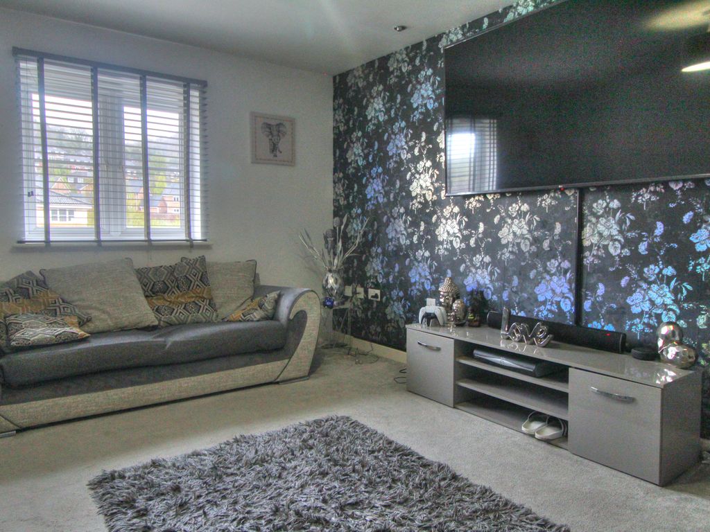 2 bed flat for sale in Coed Celynen Drive, Abercarn, Newport NP11 Zoopla