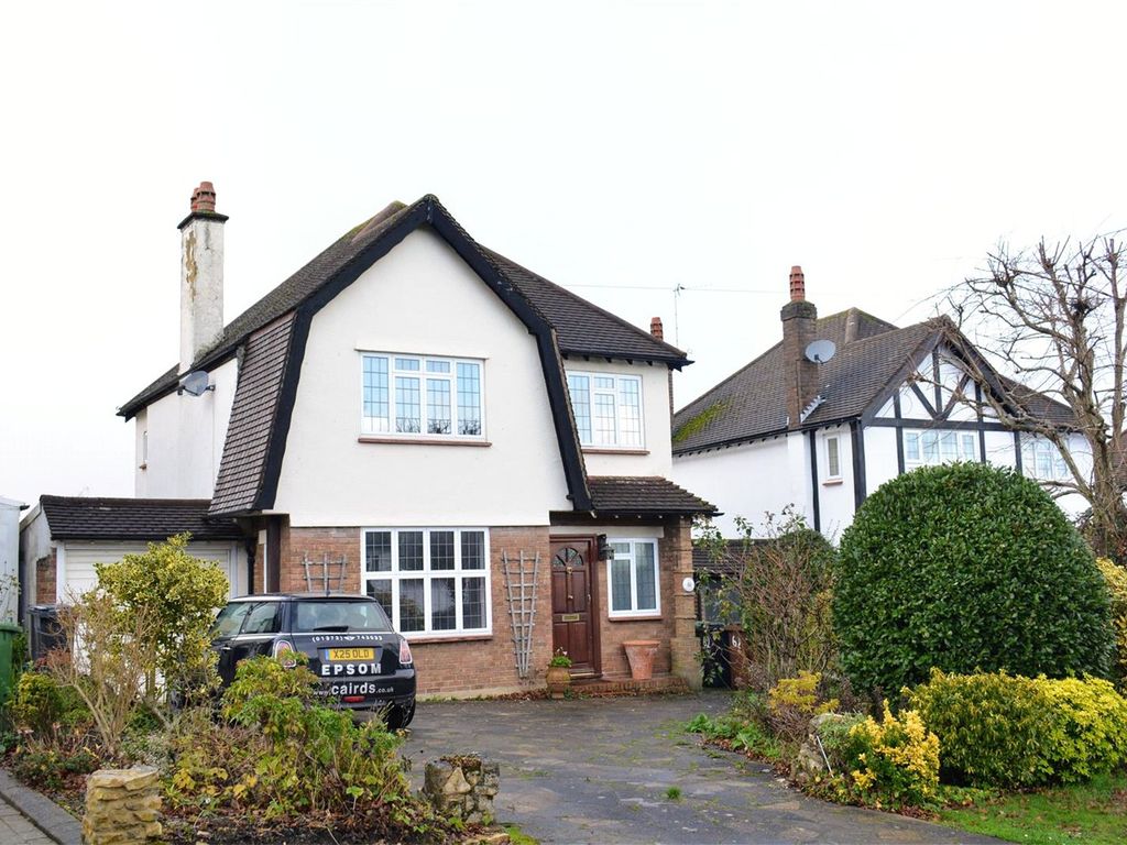 3 bed detached house to rent in Pine Hill, Epsom, Surrey KT18 Zoopla
