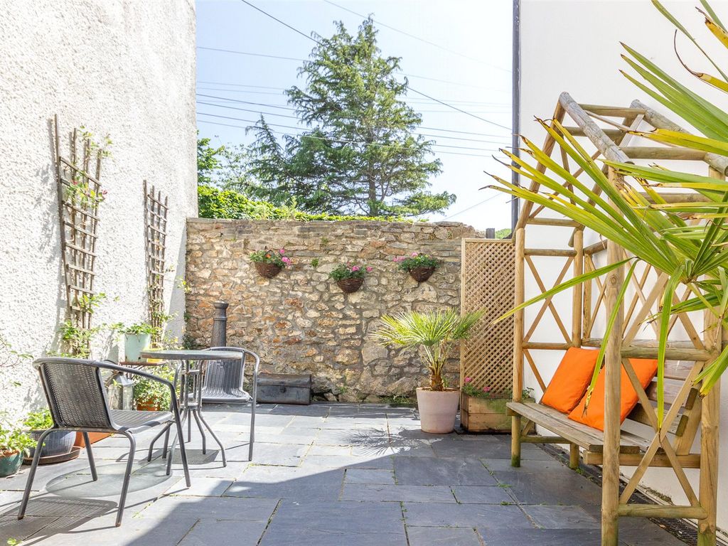 3 bed cottage for sale in Hutton Hill, Hutton, WestonSuperMare