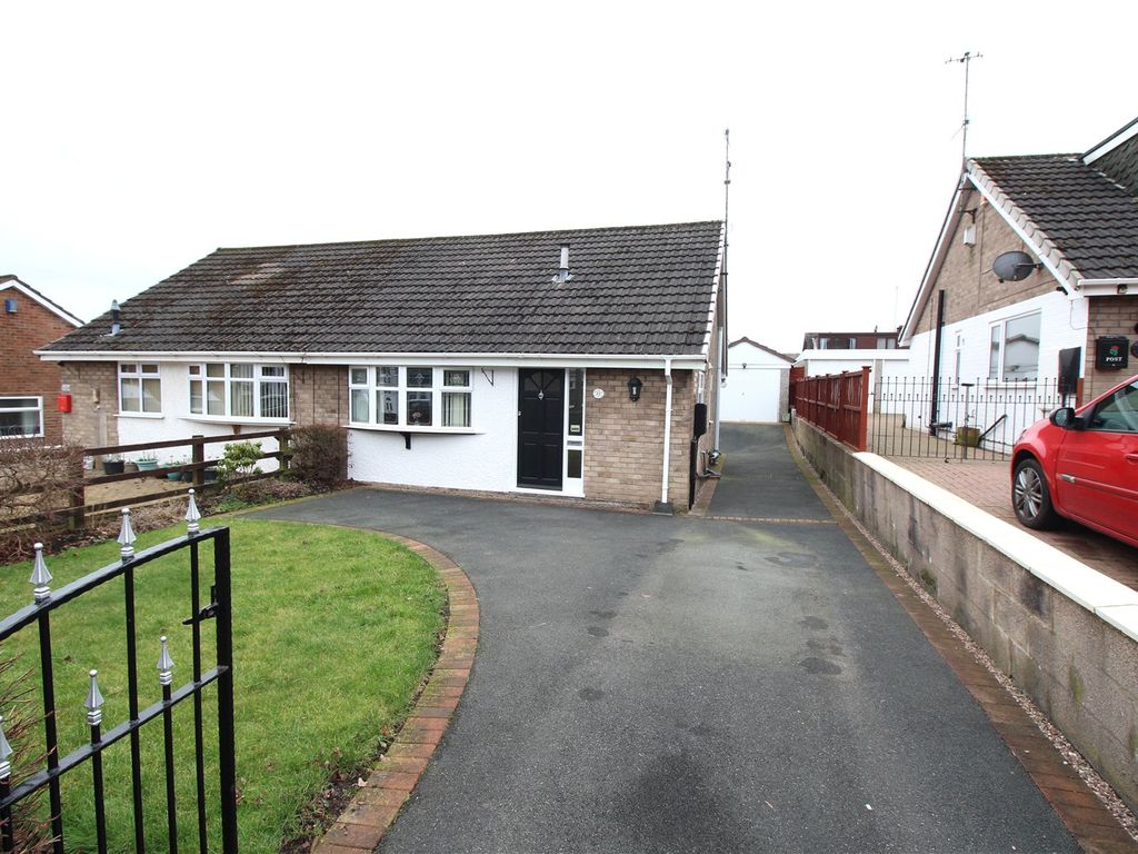 2 bed bungalow for sale in Hayes Street, Bradeley, StokeOnTrent, Staffordshire ST6 Zoopla