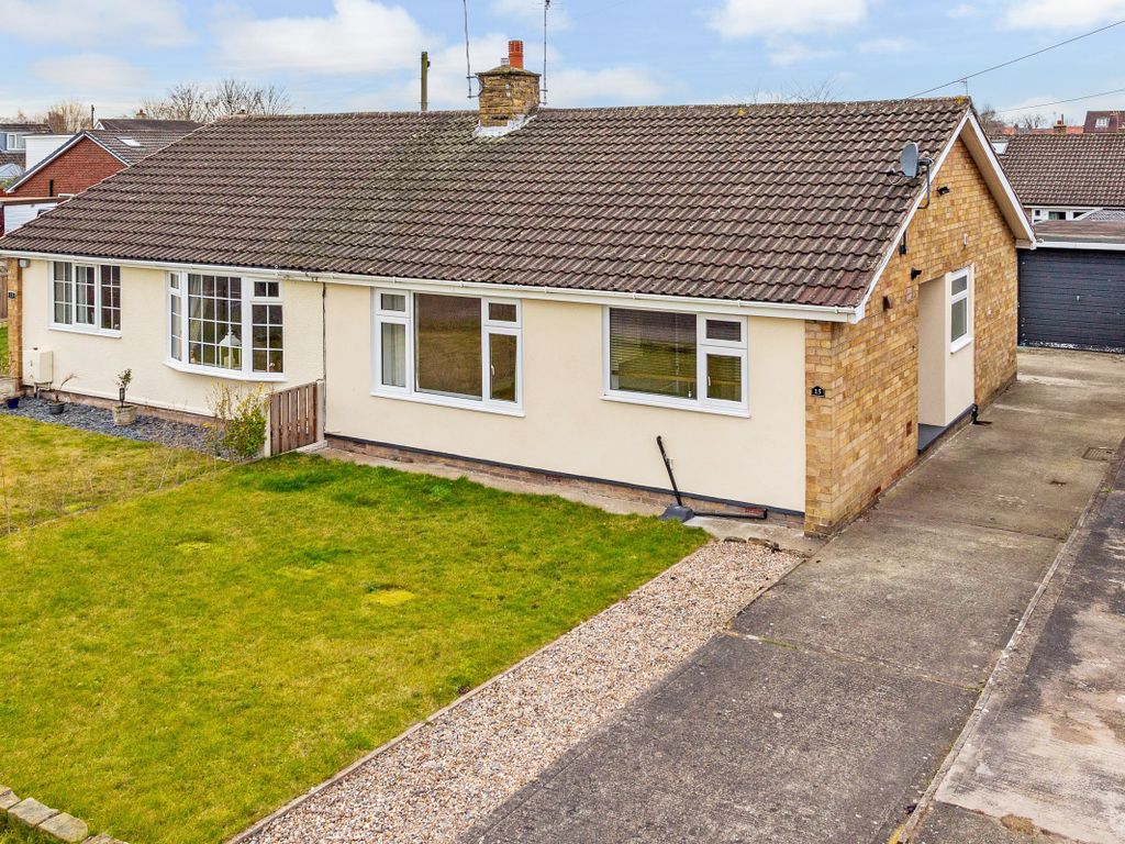 2 bed semidetached bungalow for sale in Cotswold Way, Huntington, York