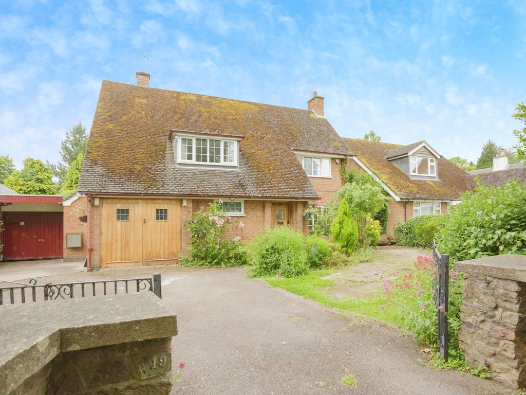 3 bed detached house for sale in Church Hill, Birstall, Leicester