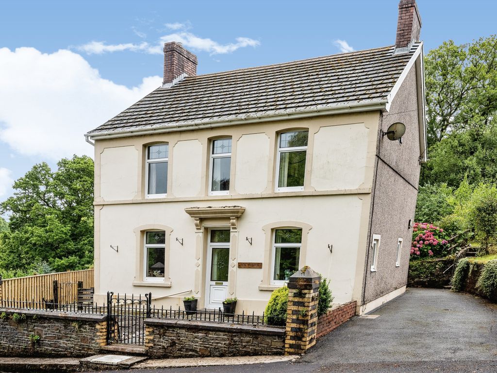 3 bed detached house for sale in Station Road, Caehopkin, Abercrave