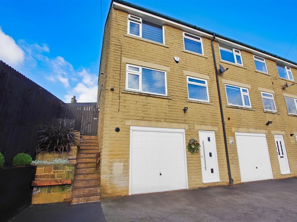 3 bed town house for sale in Clay House Lane, Greetland, Halifax HX4, £230,000 Zoopla