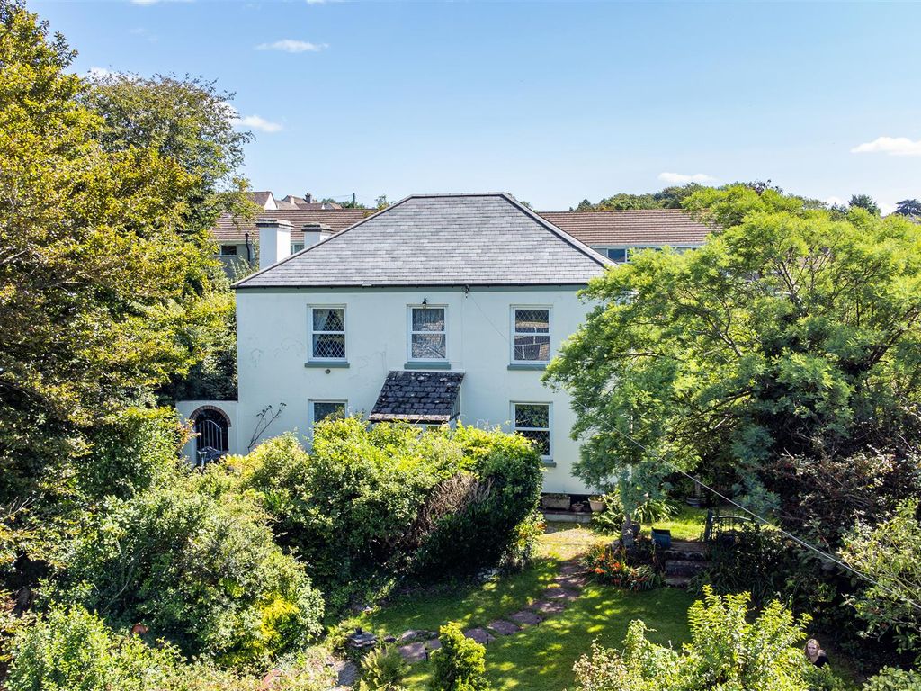 4 bed detached house for sale in Launceston Road, Callington PL17, £