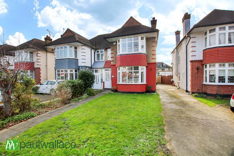 4 bed semidetached house for sale in Bullsmoor Lane, Enfield EN3, £