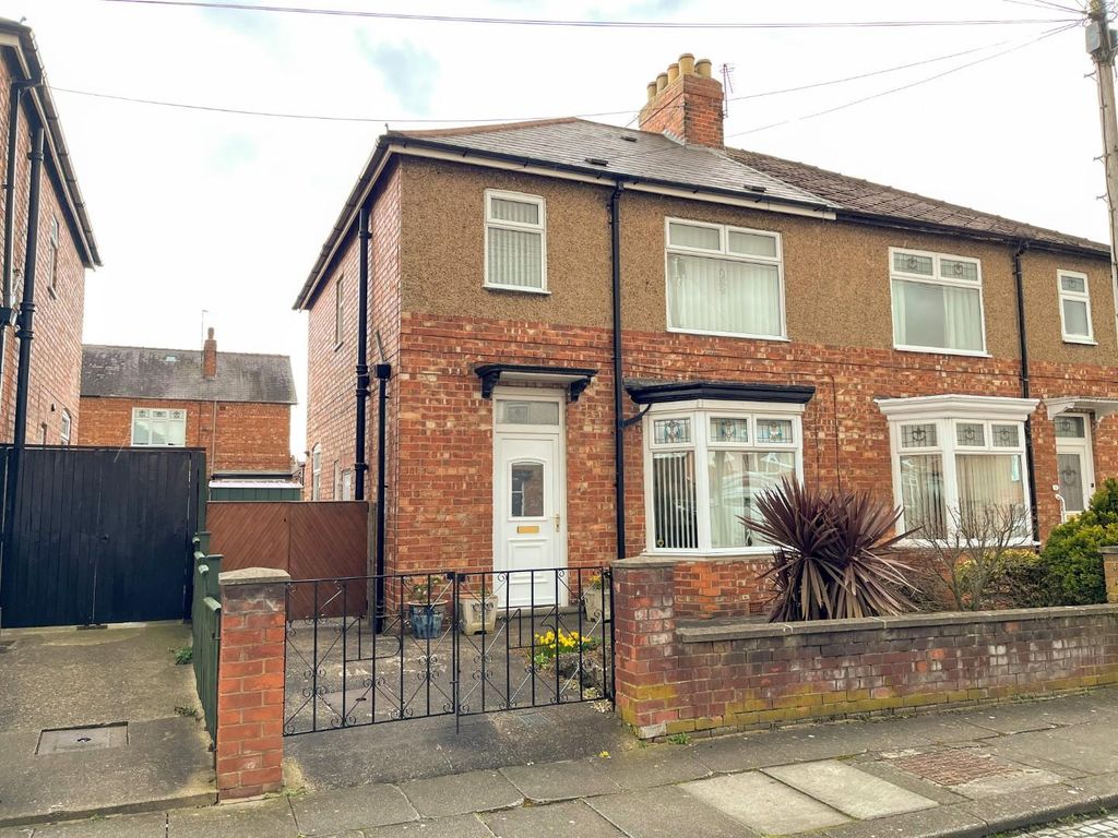 3 bed semidetached house for sale in Newlands Road, Darlington DL3