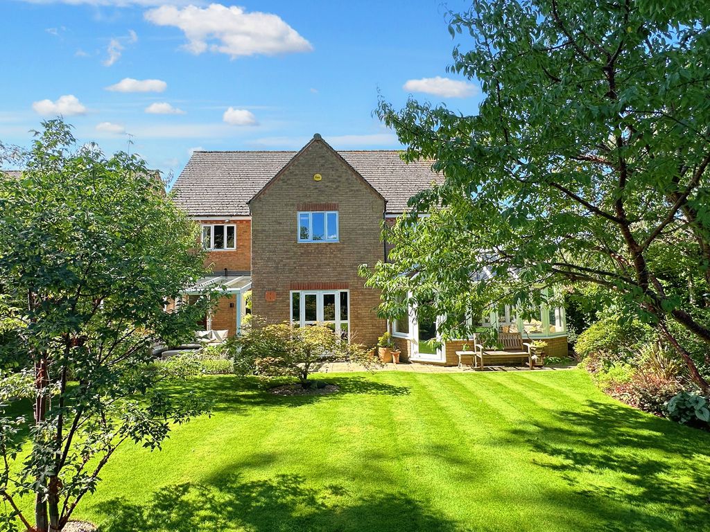 4 bed detached house for sale in Banbury Road, Lower Boddington NN11