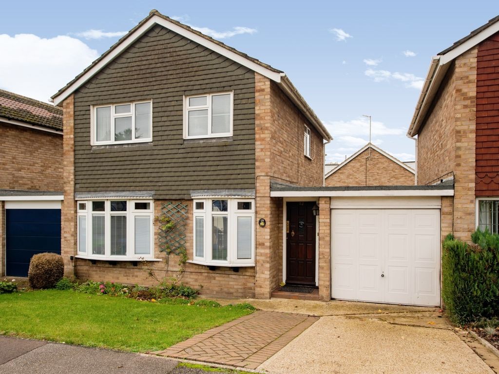 Garland Close, Hemel Hempstead HP2  
