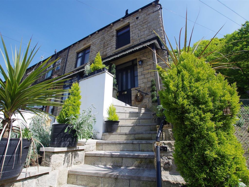 3 bed end terrace house to rent in Jubilee Road, Halifax HX3 Zoopla