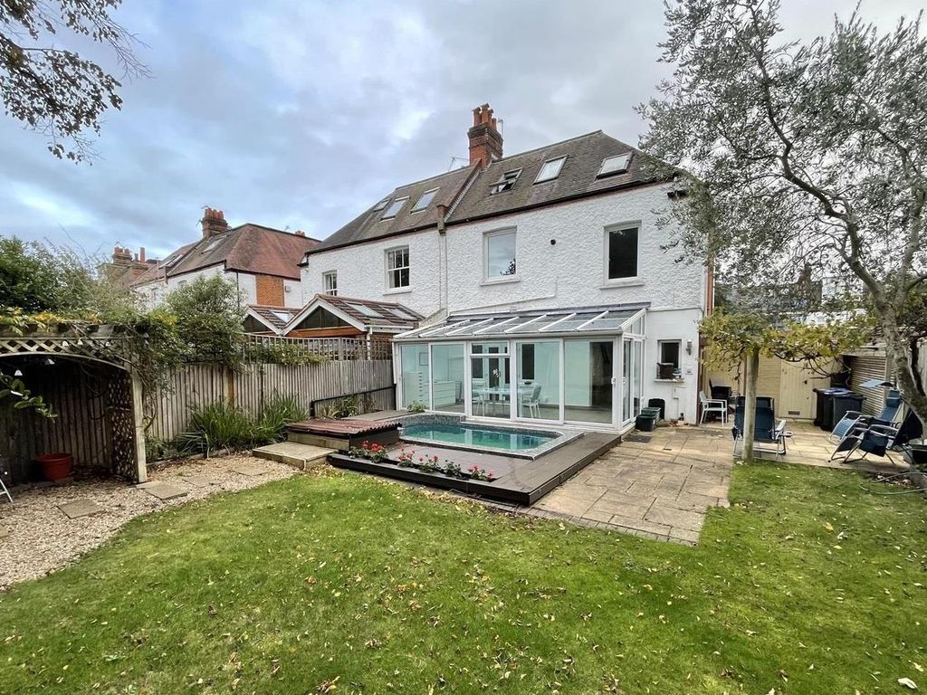 4 bed property for sale in Melbury Gardens, West Wimbledon SW20 Zoopla