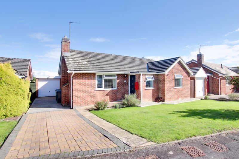 2 bed detached bungalow for sale in Ancaster Close, Trowbridge BA14, £