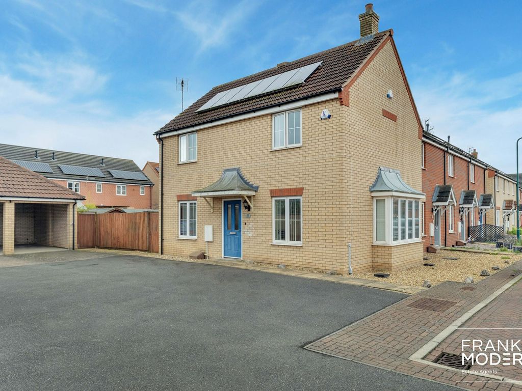 3 bed end terrace house for sale in Whitby Avenue, Eye PE6, £225,000