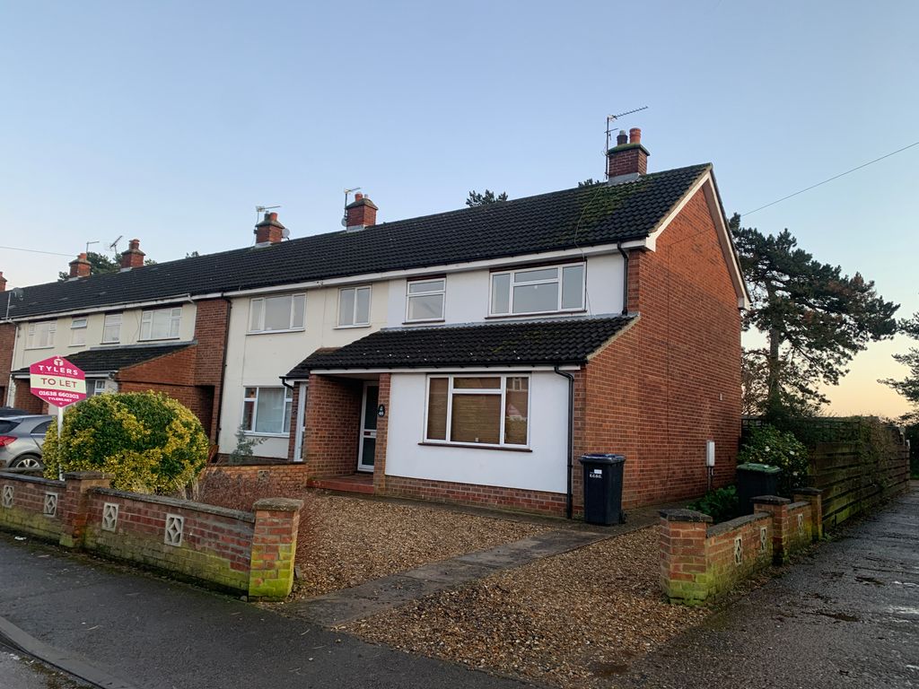 3 bed end terrace house to rent in Thirlwall Drive, Fordham, Ely CB7, £