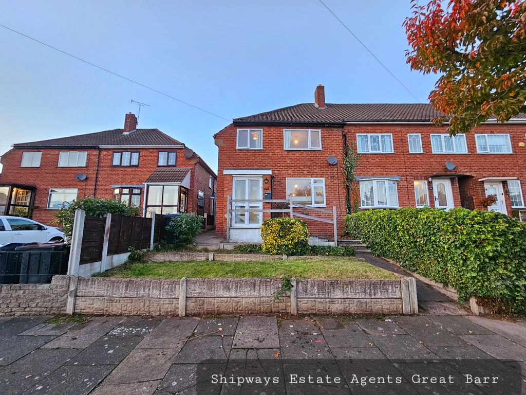 3 bed semidetached house to rent in Weybourne Road, Great Barr