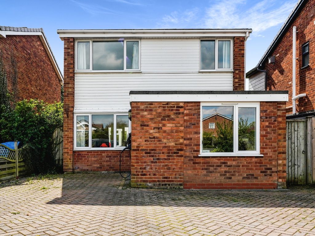 4 bed detached house for sale in Westbourne, Honeybourne, Evesham WR11