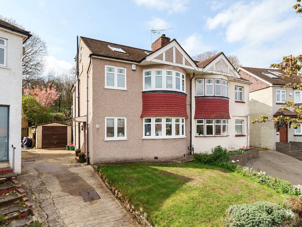 5 bed semidetached house for sale in Copthorne Avenue, Bromley, Kent