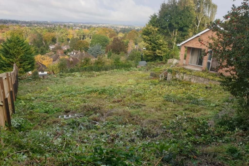 Land for sale in Woodbury Hill Path, Luton LU2 Zoopla