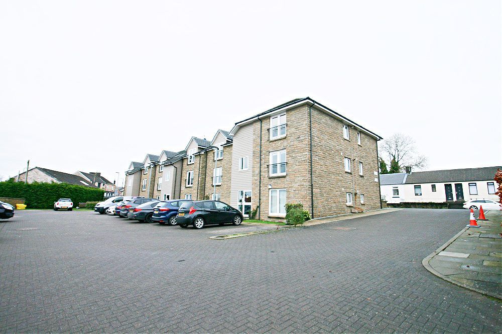 2 bed flat for sale in Church View, Larkhall ML9, £118,000 Zoopla