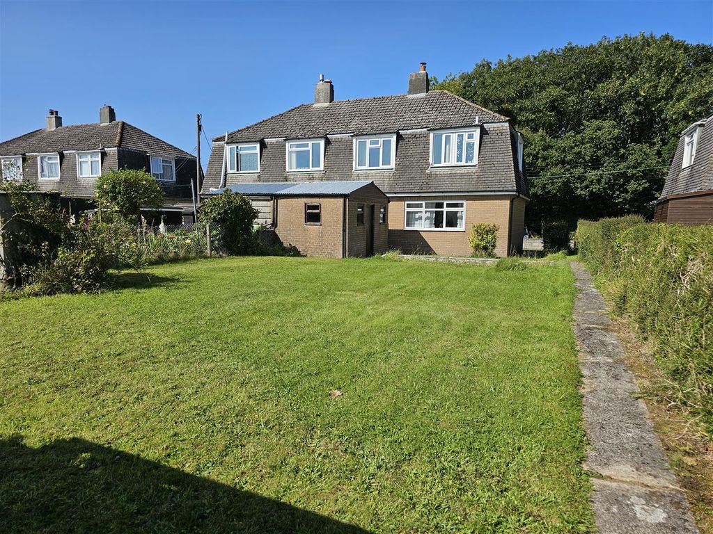 3 bed semidetached house for sale in Church Road, Ladycross