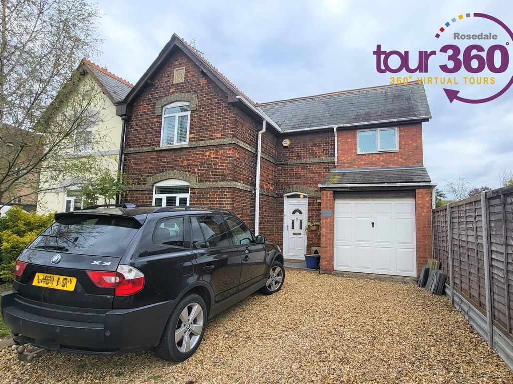 4 bed semidetached house for sale in Welland Road, Dogsthorpe