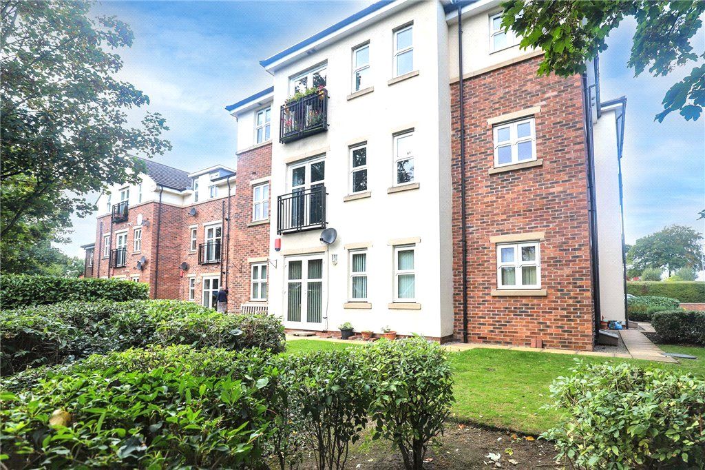 2 bed flat for sale in Longthorpe Lane, Lofthouse, Wakefield, West