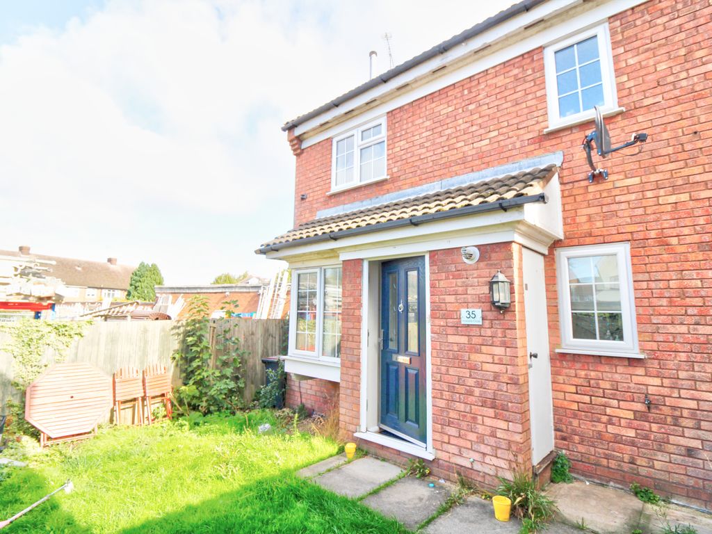 Howard Close Luton LU3  