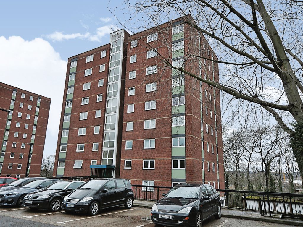 2 bed flat for sale in Porchester Mead, Beckenham BR3 Zoopla