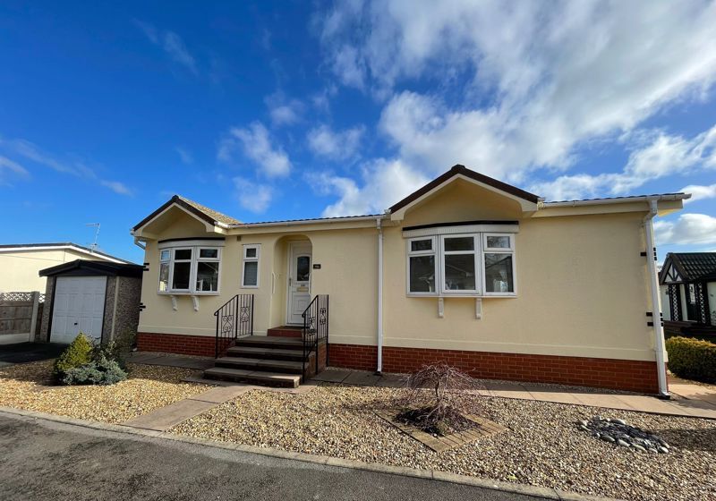 2 bed mobile/park home for sale in The Meadow, Mount Pleasant