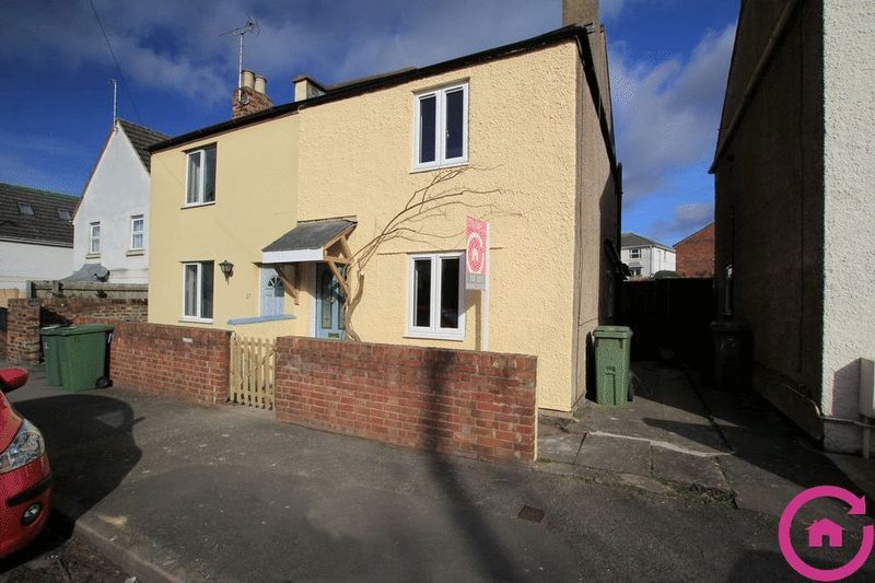 2 bed semidetached house to rent in Alstone Lane, Cheltenham GL51, £
