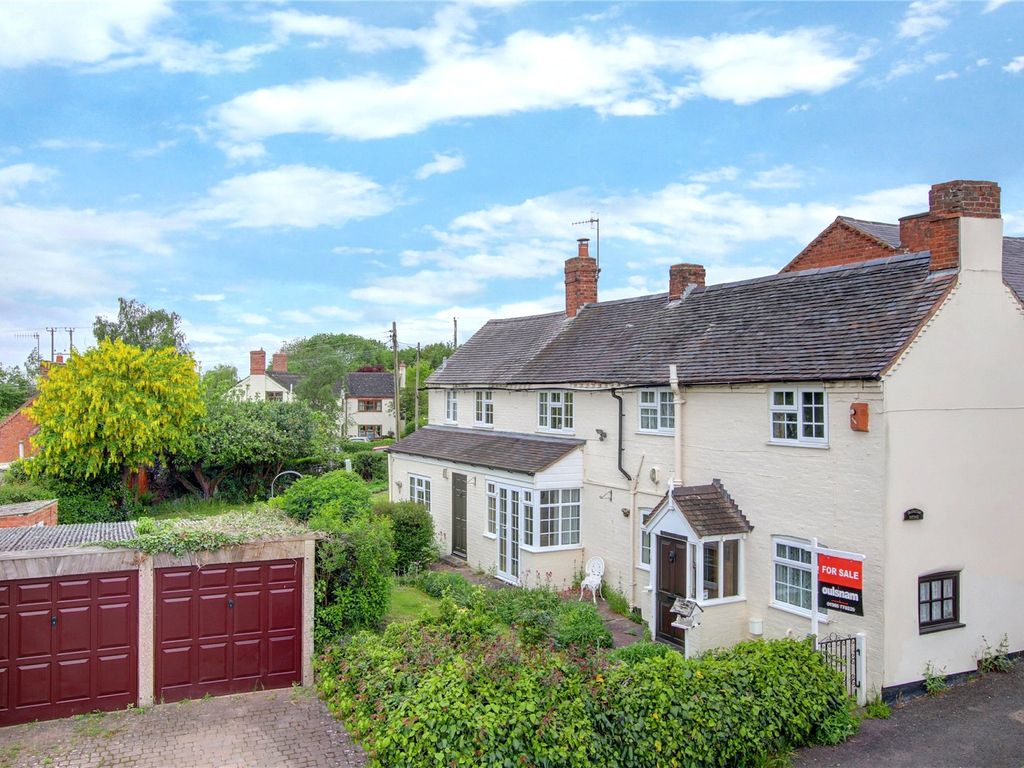 3 bed detached house for sale in Hanbury Road, Hanbury, Bromsgrove