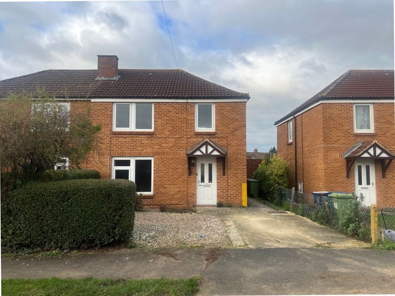 3 bed semidetached house for sale in Swallow Crescent, Innsworth