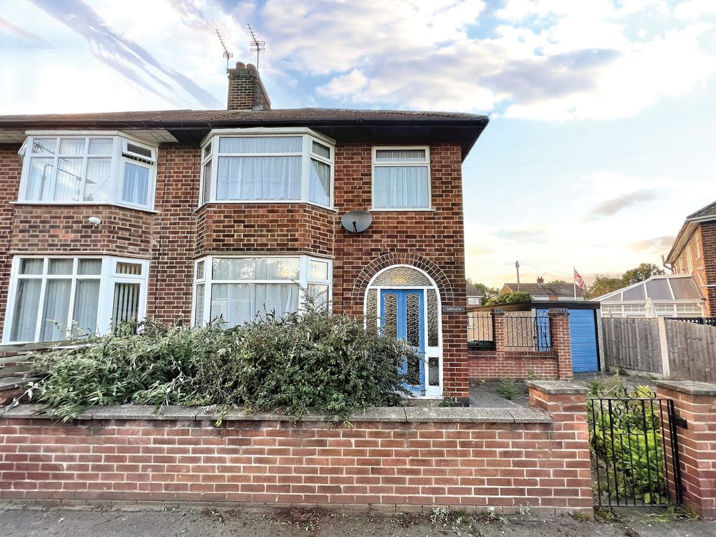 3 bed semidetached house for sale in Chandos Street, Netherfield
